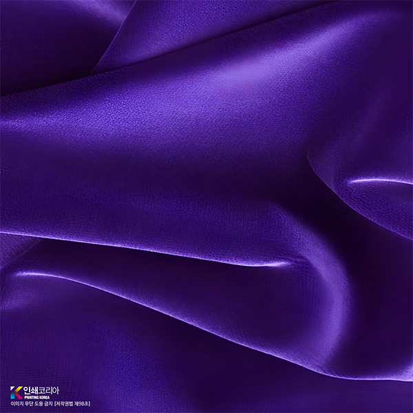 패턴코팅명함의 감각적인 입체 패턴 구현